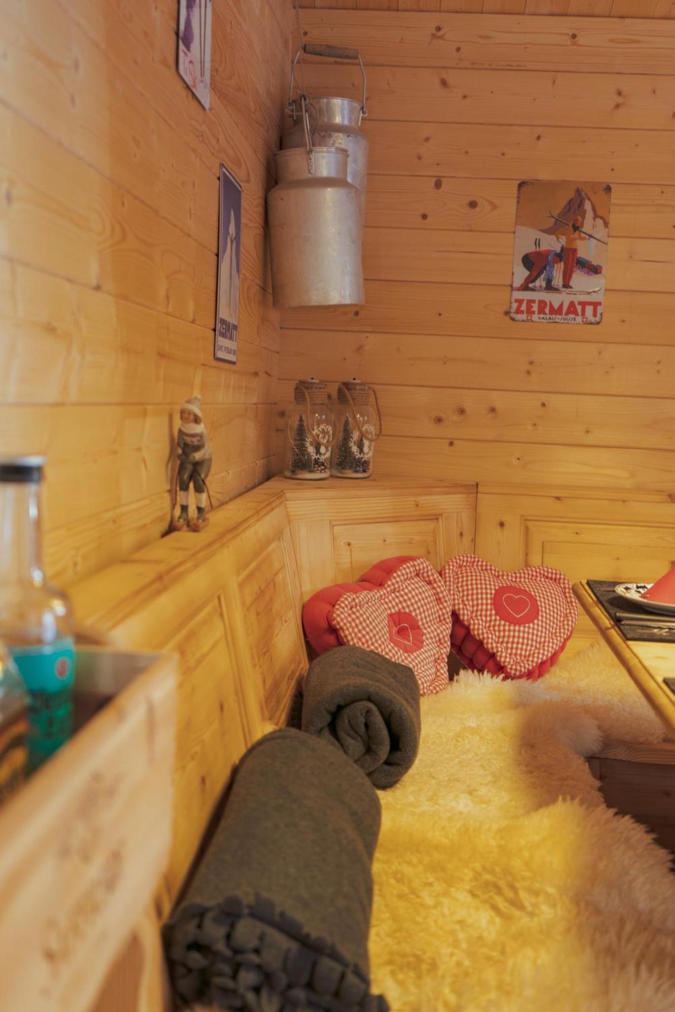 Jaegerhof Serviced Apartements Zermatt Extérieur photo